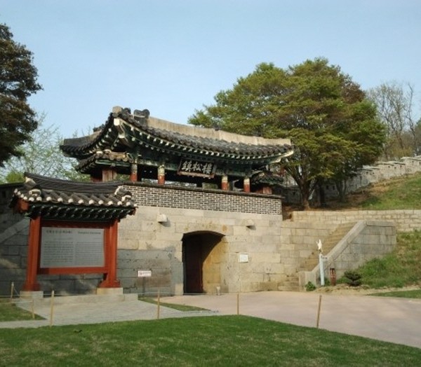Goryeo Royal Palace Site 01